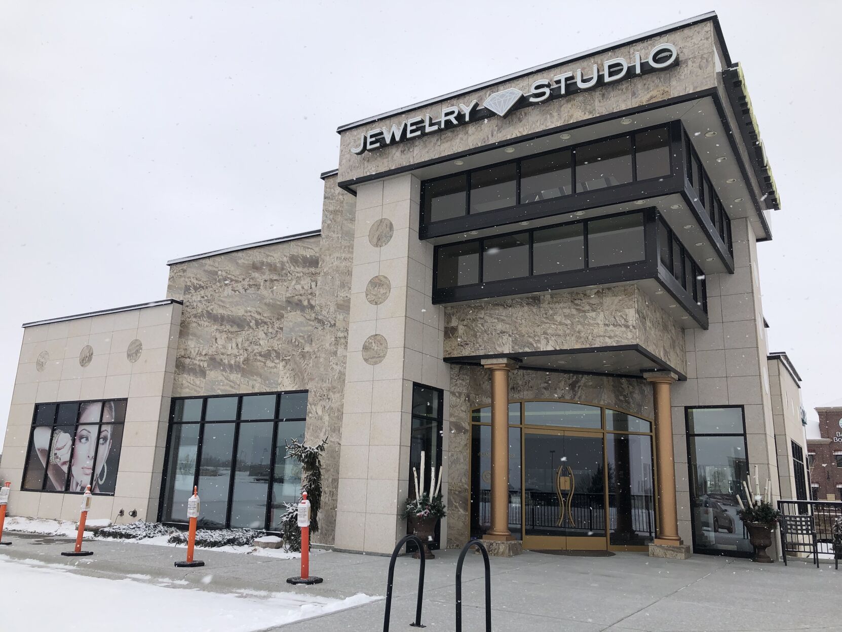 Jewelry Studio